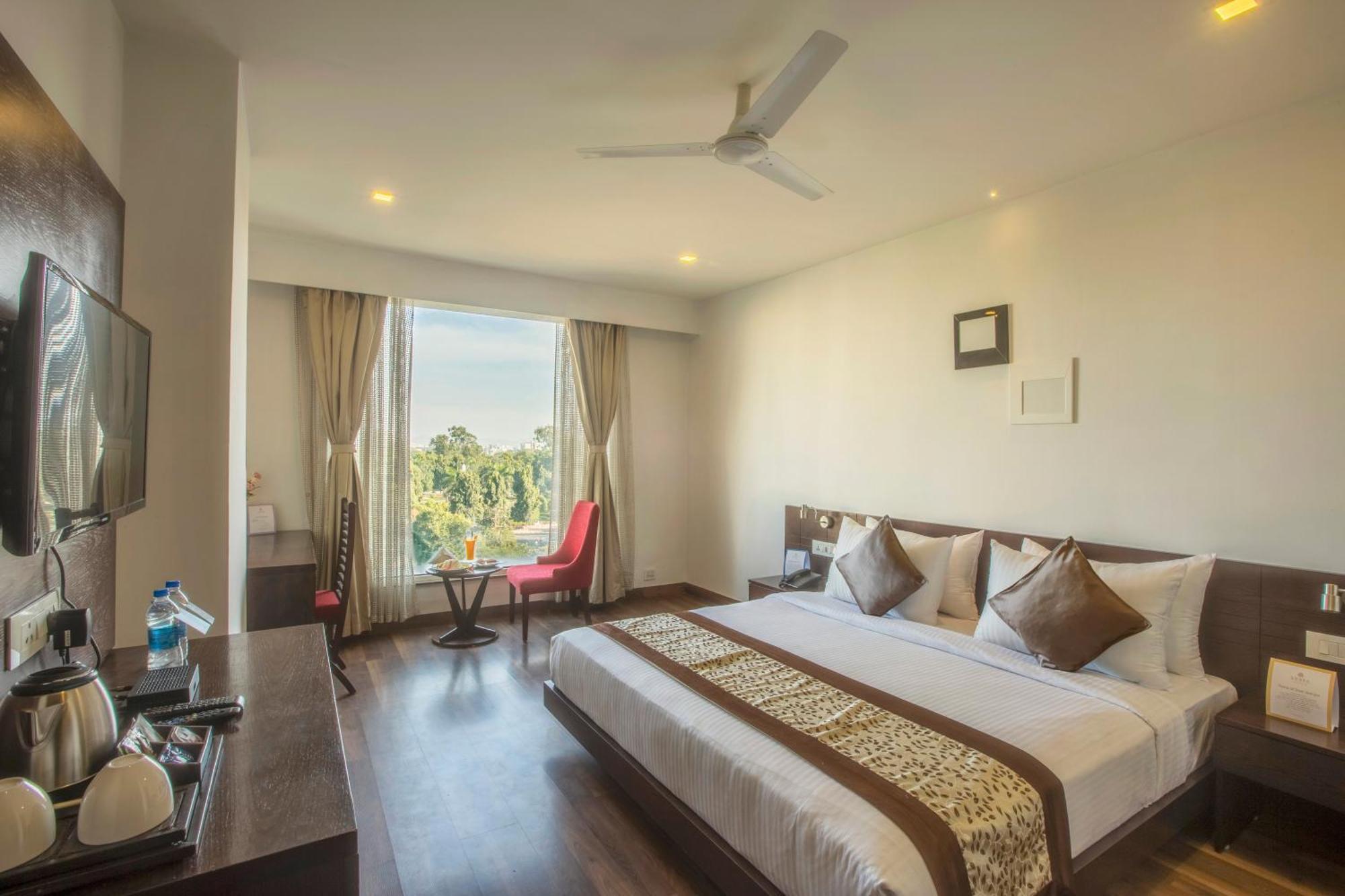 Vesta Grand Central Udaipur Extérieur photo