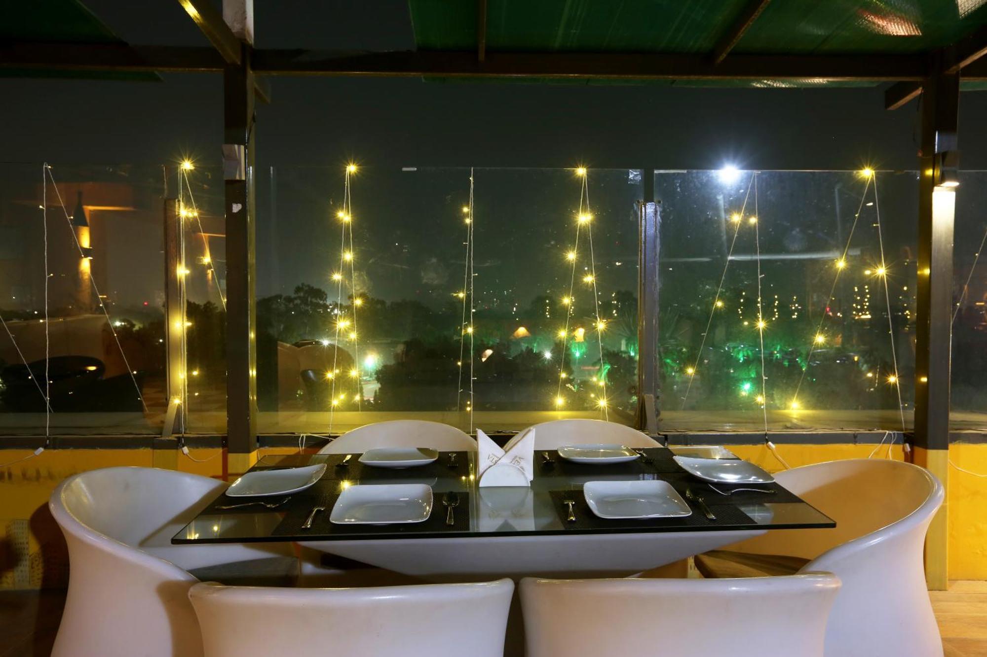 Vesta Grand Central Udaipur Extérieur photo