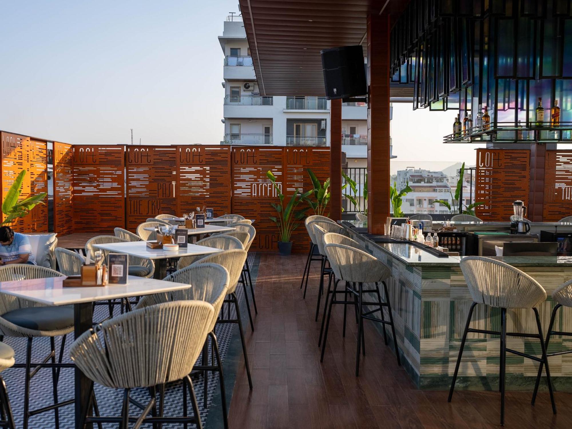 Vesta Grand Central Udaipur Extérieur photo